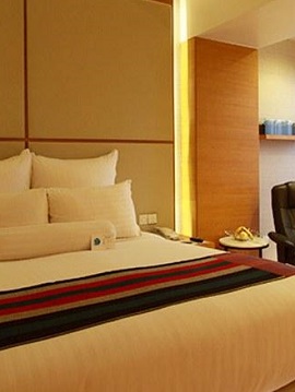 Chicago Studio Suite- Walk to Wicker Park & Train! Main image 2